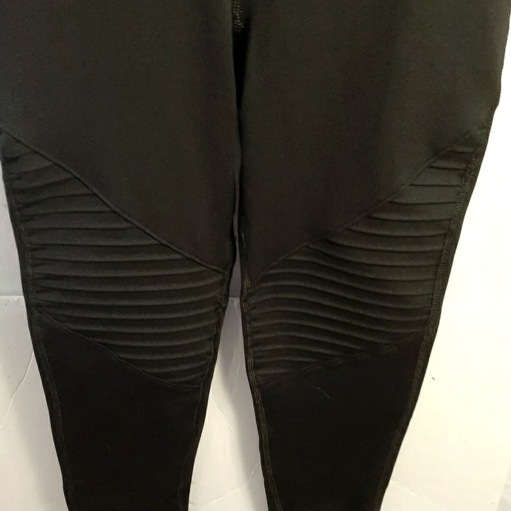 Aeropostale Aero Ankle Leggings Size Small NWT